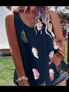 Women’s Navy Feather Print V-Neck Tank Top